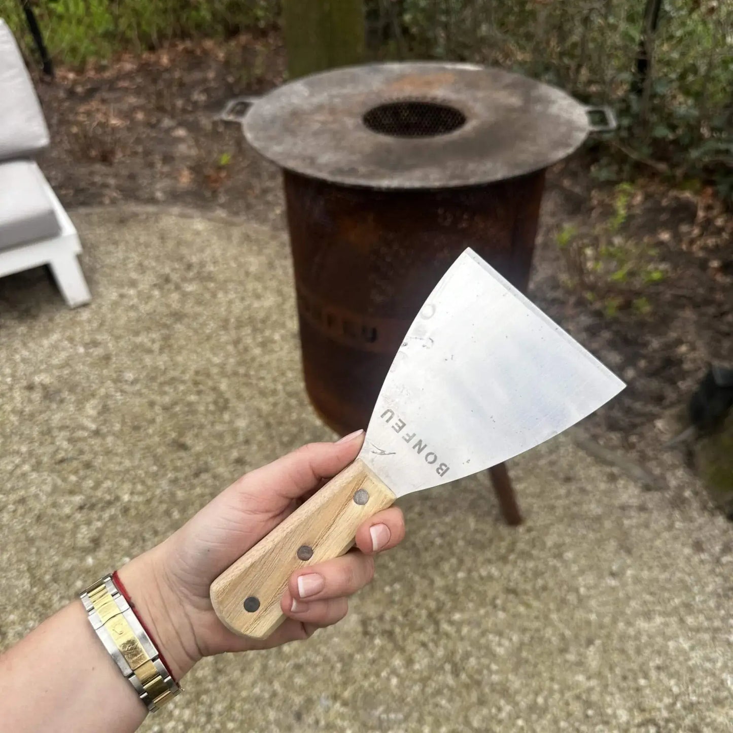 BonFeu spatula for BonFeu plancha cooking