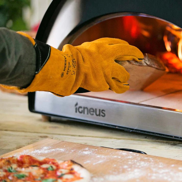 Igneus Heat‑Resistant Gloves | Safe Handling for Wood‑Fired Pizza Ovens