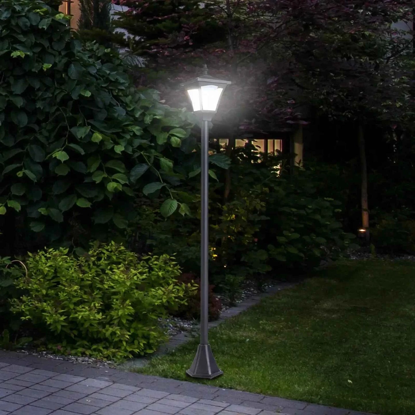 Outsunny 1.2m Solar Post Lamp, Photosensitive LED Bollard – Black | 842-107