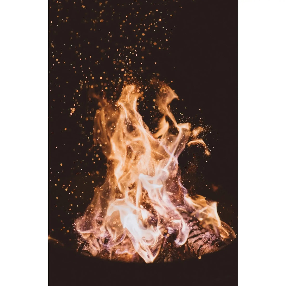 10 Must-Have Accessories for Your Garden Fire Pit - GardenHearth