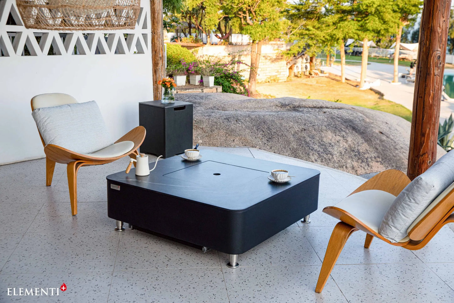 Elementi Plus Copenhagen Porcelain Top Fire Table – 16 kW | OFP101BB