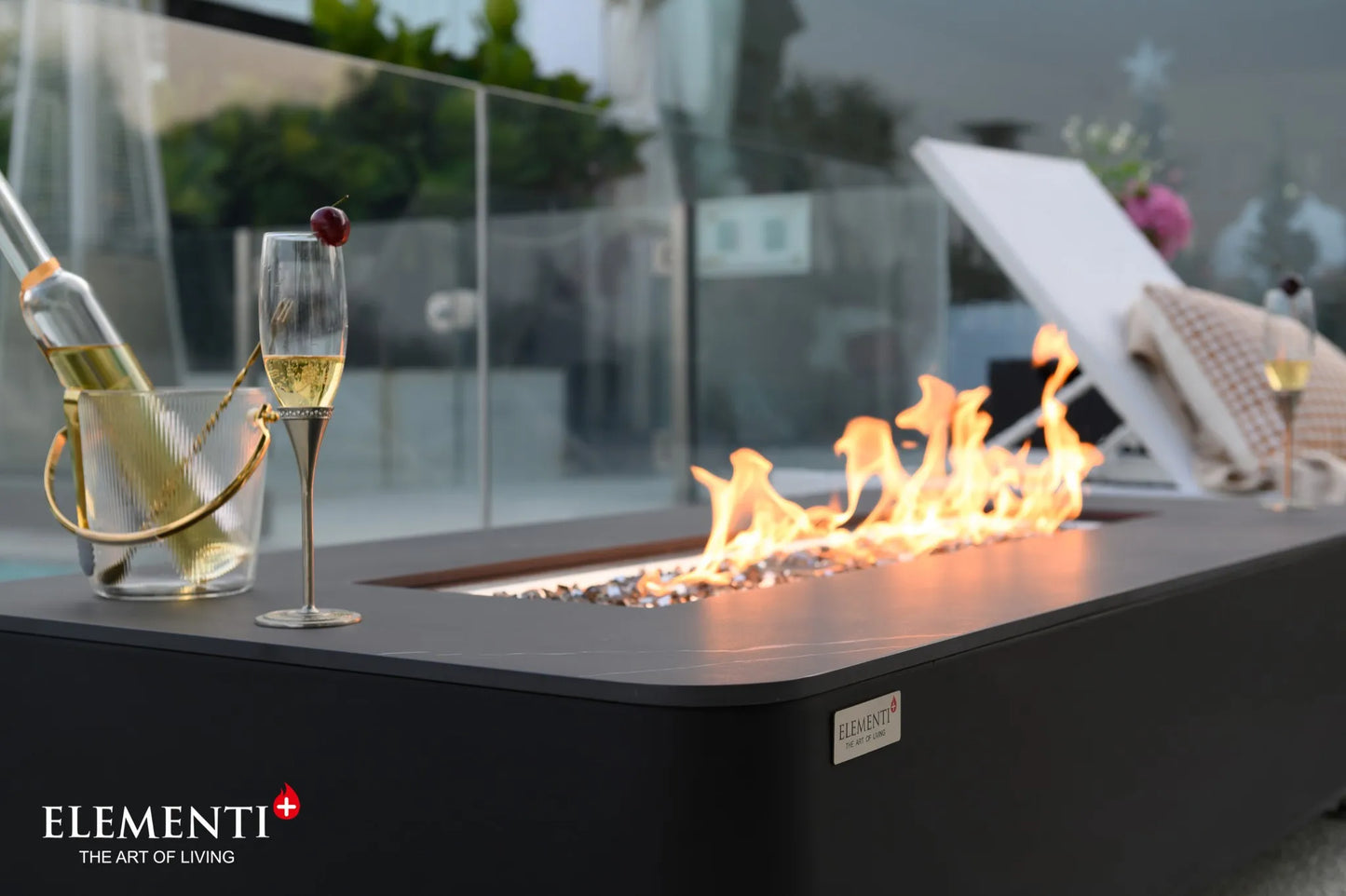 Elementi Plus Valencia Fire Table – 16 kW | OFP102BB