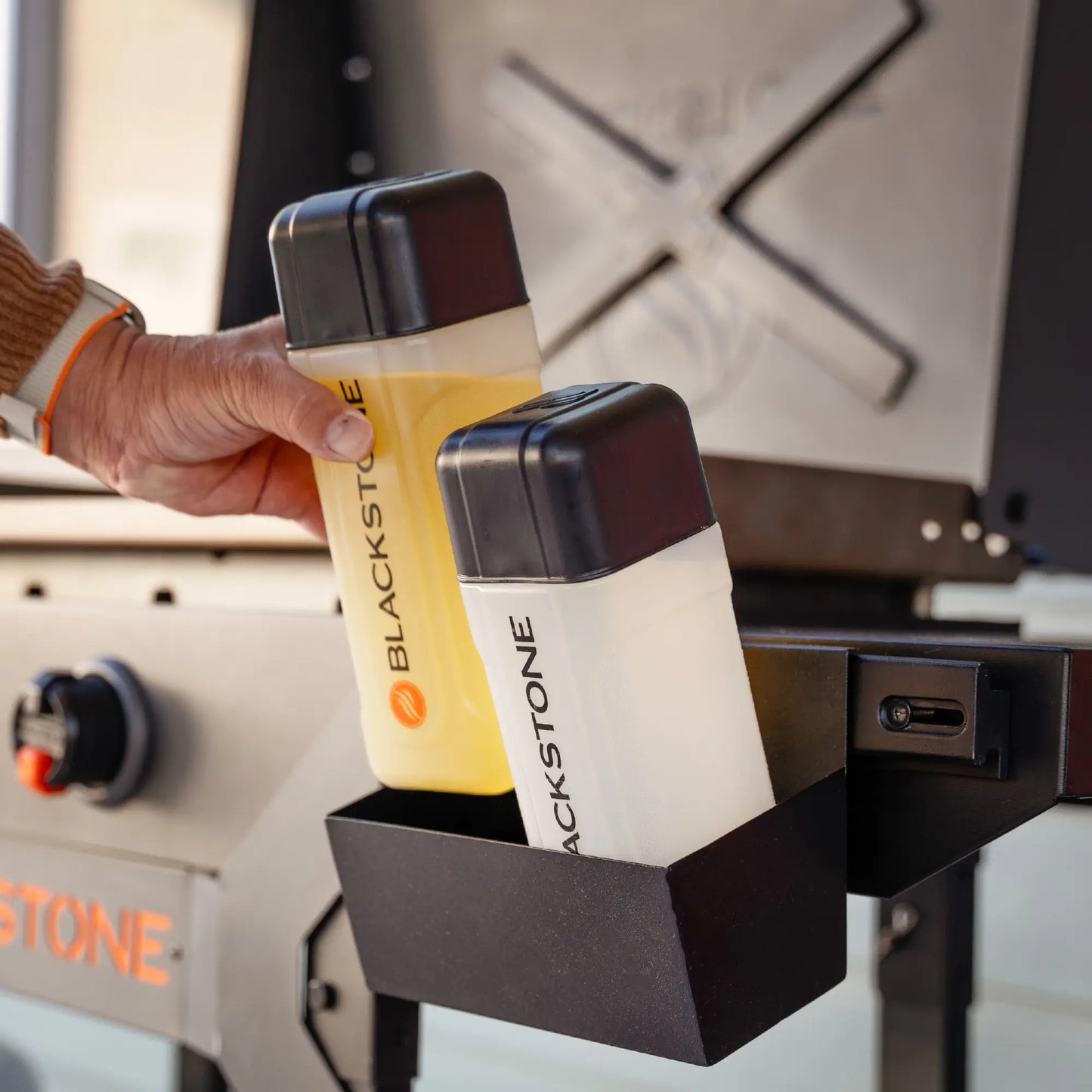 Blackstone Iron Forged 28" Griddle with Hood | 257‑2311DK