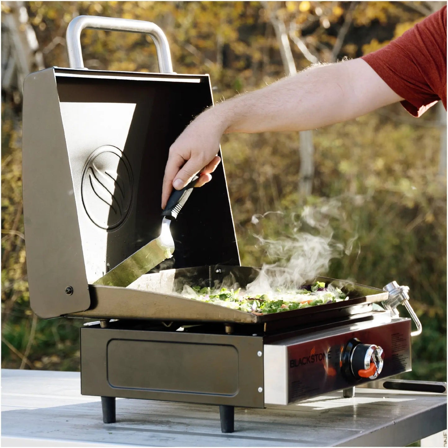 Blackstone 17" Tabletop Griddle with Hood | 257‑2143DK