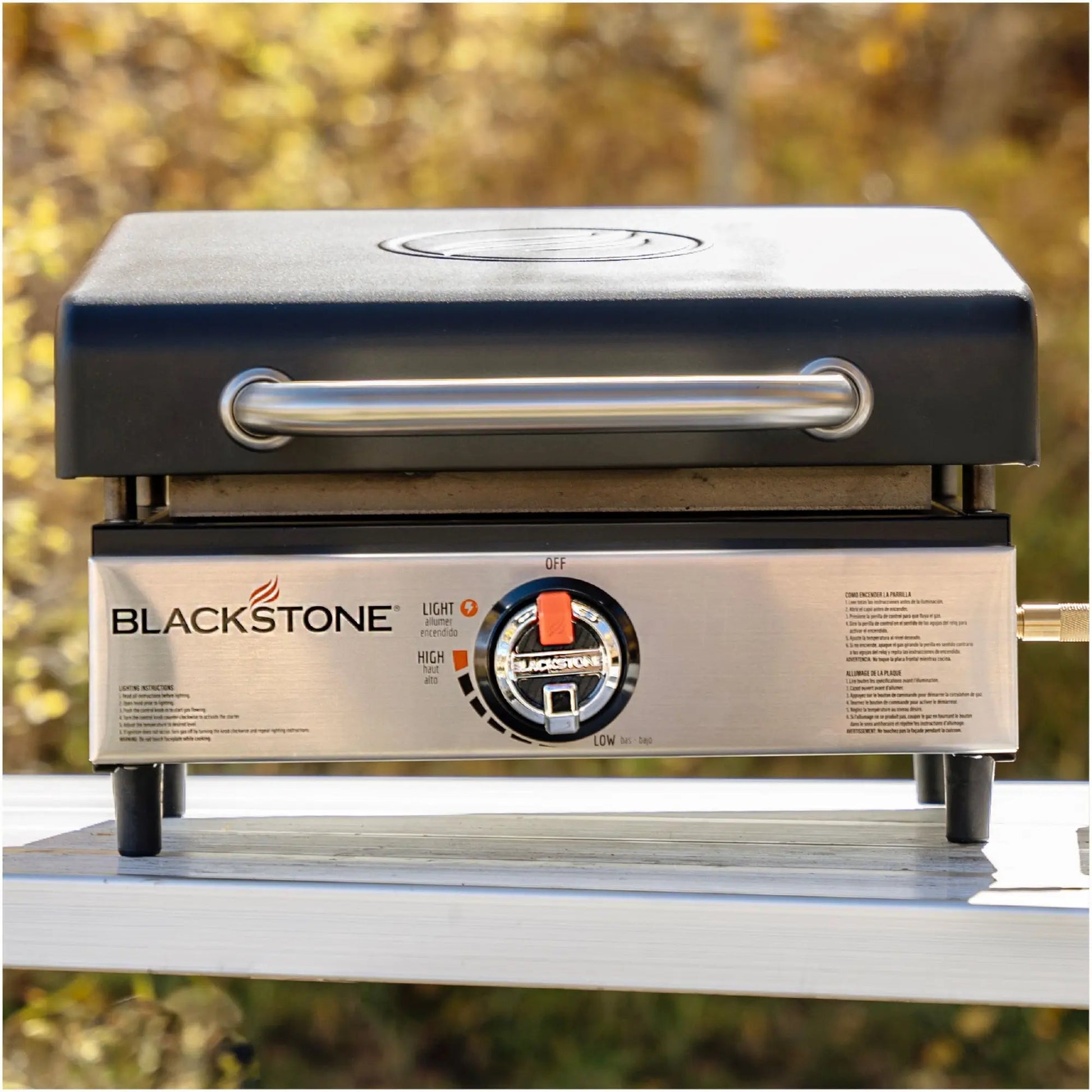 Blackstone 17" Tabletop Griddle with Hood | 257‑2143DK