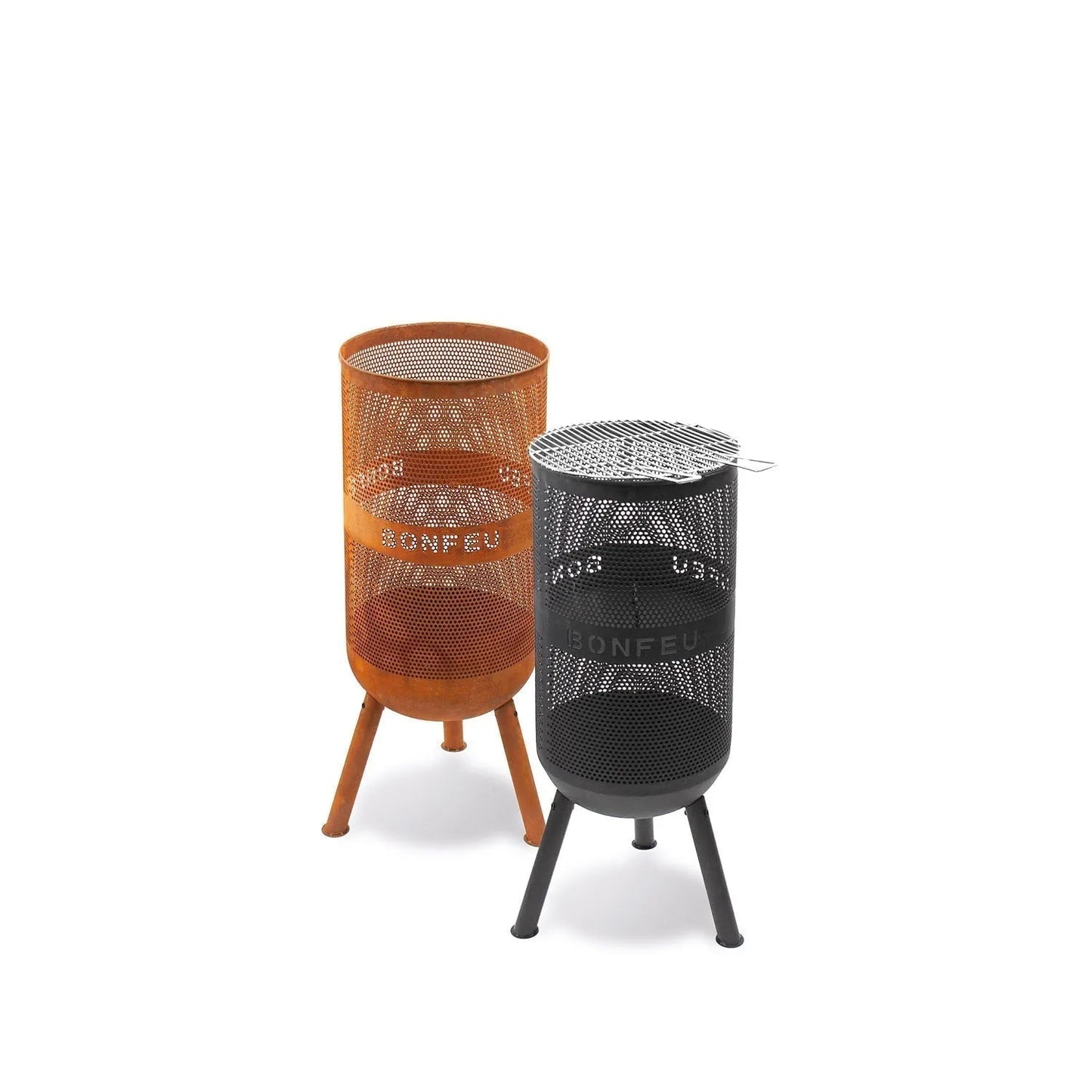 Two cylindrical bonfeu bonves 34 fire pits in rusted metal with wooden legs and black perforated metal with tripod stands outdoors