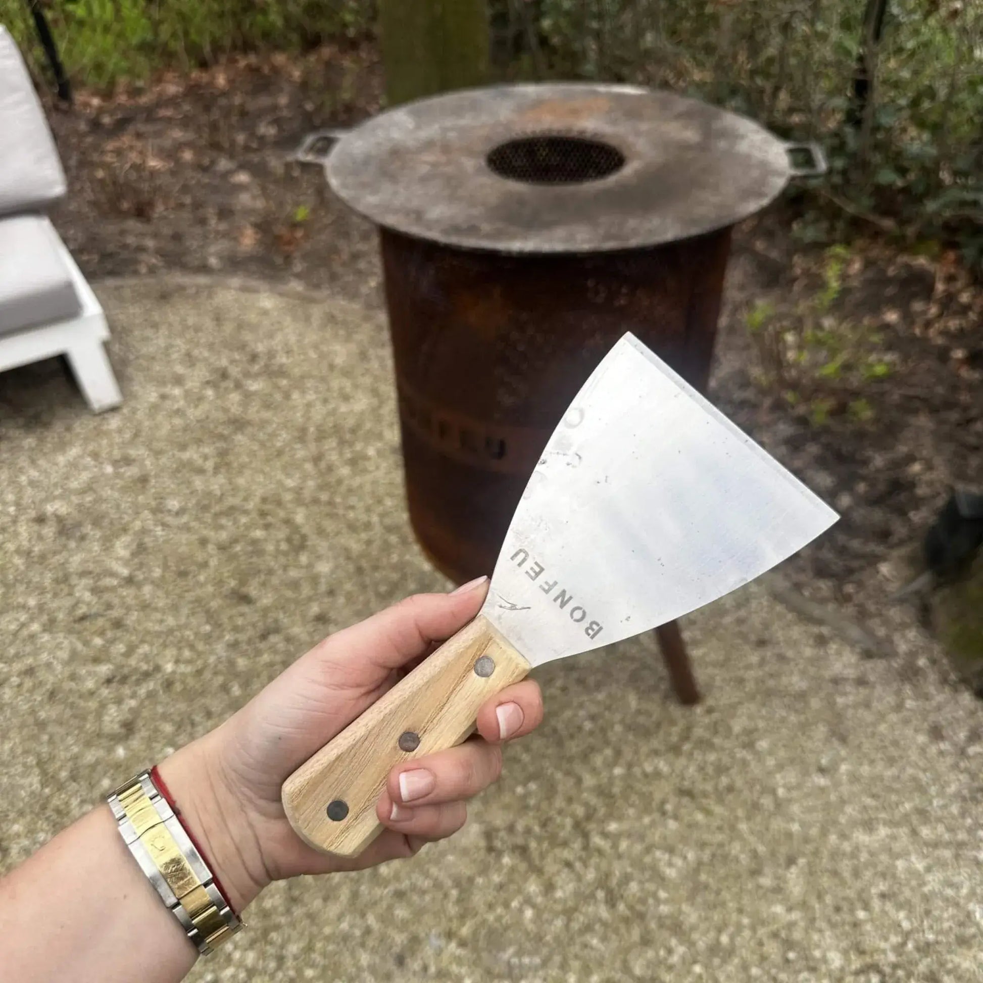 BonFeu spatula for BonFeu plancha cooking