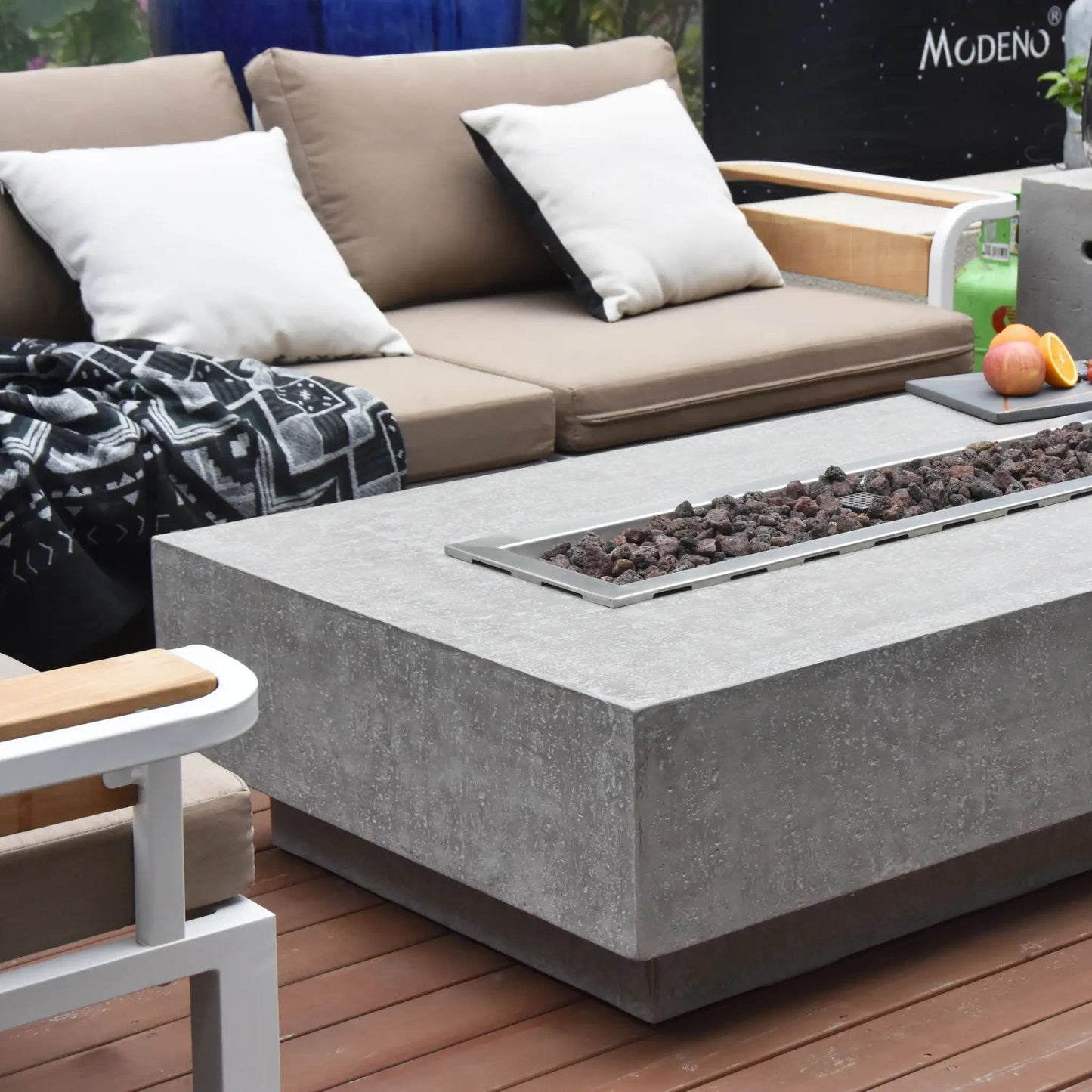 Elementi hampton fire table gray concrete with metallic insert and dark lava rocks 13.2 kw ofg139lg