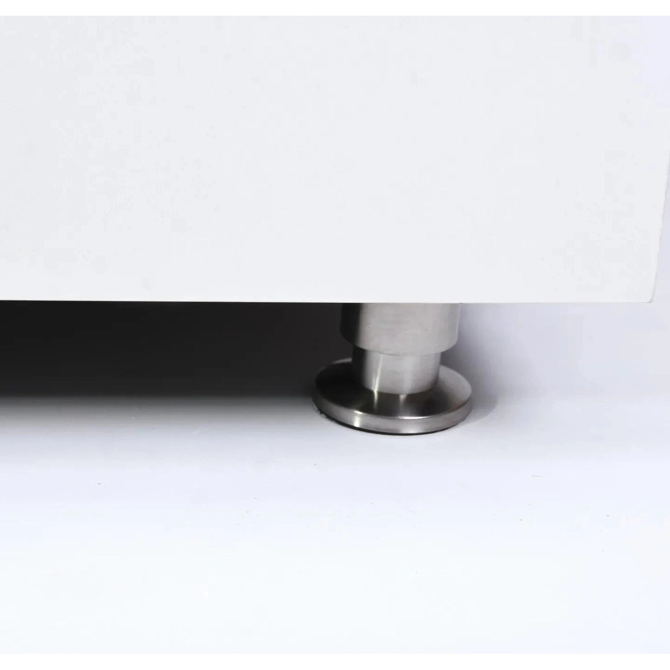 Stainless steel cabinet leg with circular base and cylindrical shaft for elementi plus bianco fire table 16 kw