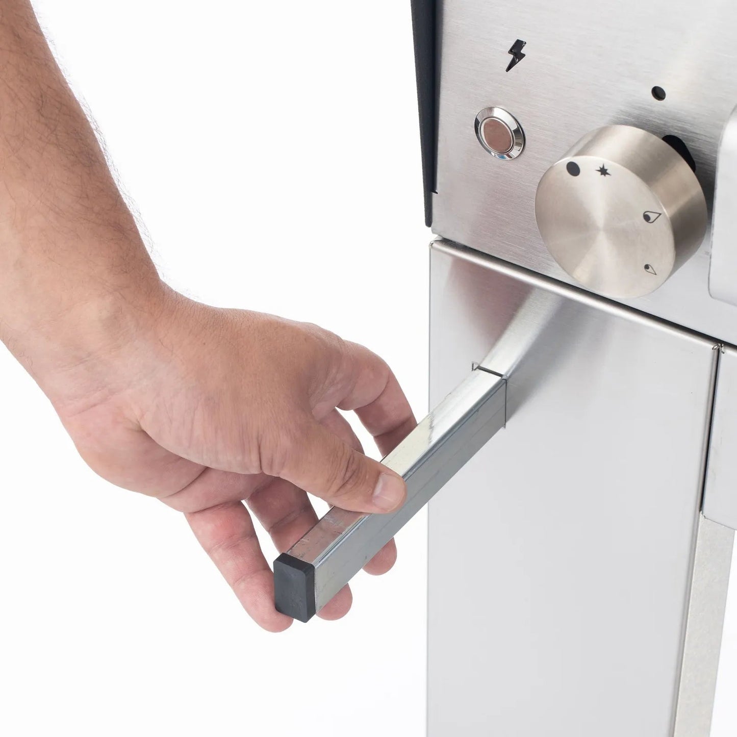 Stainless steel oven door handle with black rubberized end cap on the Fontana Mangiafuoco Rosso countertop pizza oven
