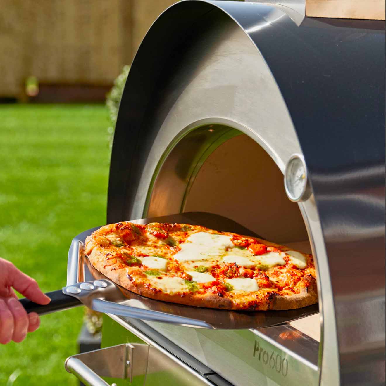 Igneus Pro 600 Wood‑Fired Pizza Oven | PRO‑600