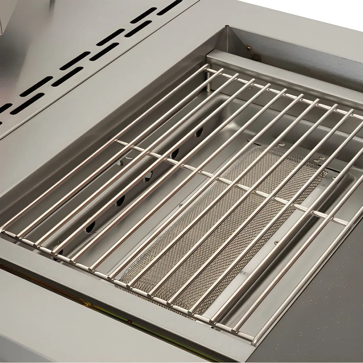 Stainless steel grill grate with parallel bars and mesh insert for lifestyle Bahama Island gas BBQ LFS680