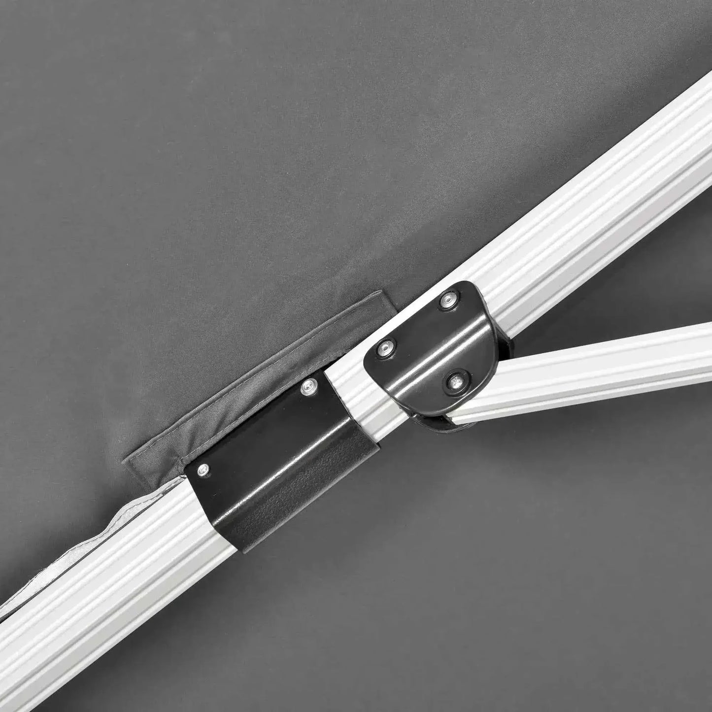 Outsunny Cantilever Roma Parasol - Grey | 84D-086V00GY