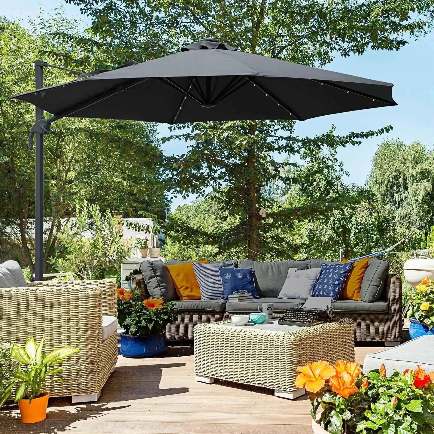 Outsunny 3m Cantilever Parasol – Crank, Tilt, LED, 360° Rotating | 84D-099CG