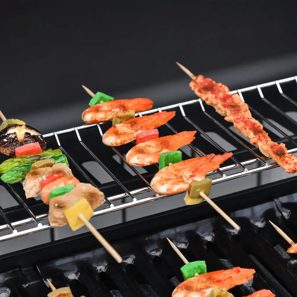 Outsunny Seven Burner Gas Grill, with Integrated Thermometer and Storage 846 - 065V70 - Garden & Outdoor