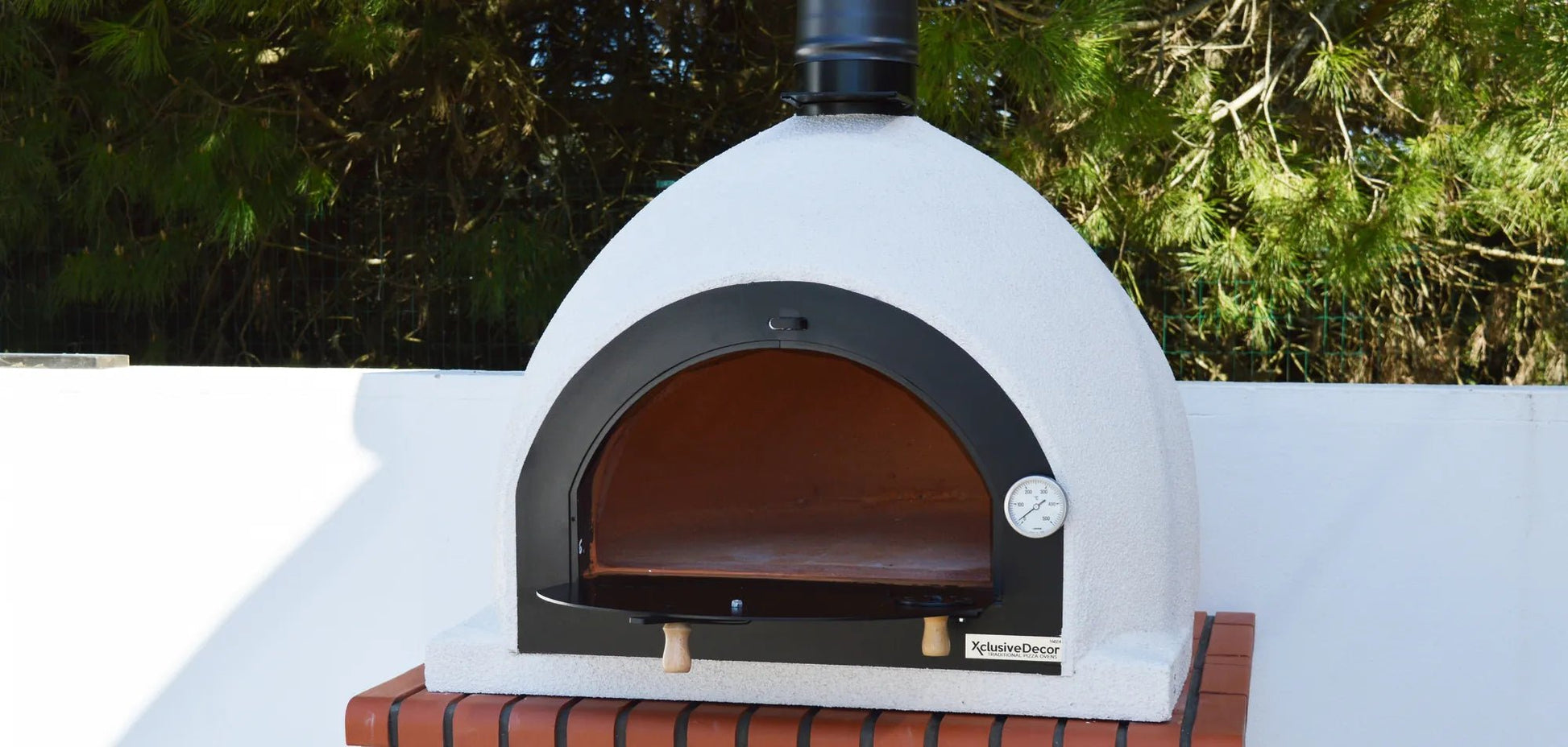 XclusiveDecor royal wood fired oven with stand white ceramic pizza oven black metal frame and round temperature gauge